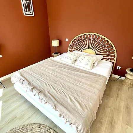 Seaside Getaway Comfort And Serenity
